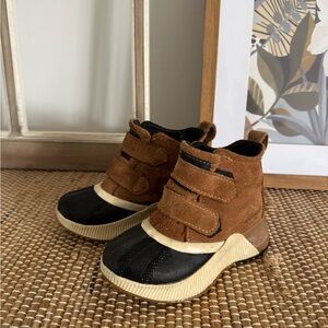 Sorel Out N About Classic Booties Toddler Size 10